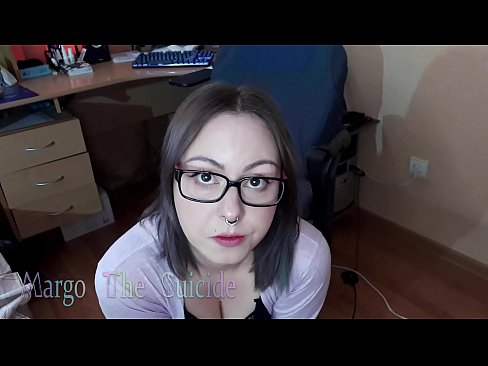 ❤️ Sexy Girl with Glasses Sucks Dildo Deeply on Camera ❌ Sialan pada kami ️❤